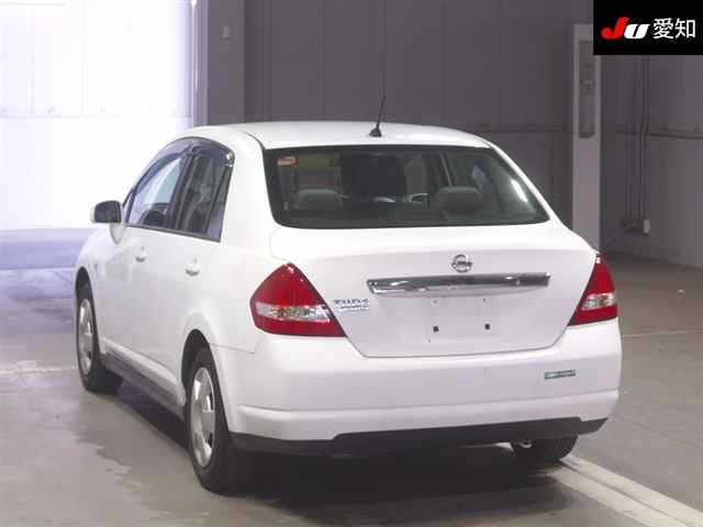 NISSAN TIIDA LATIO