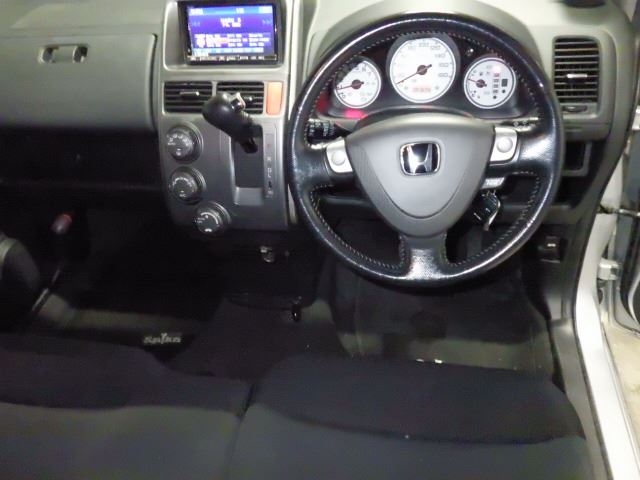 HONDA MOBILIO SPIKE