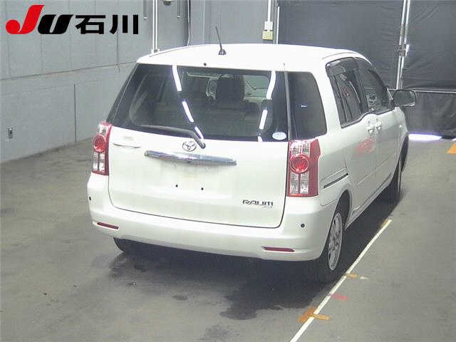 TOYOTA RAUM