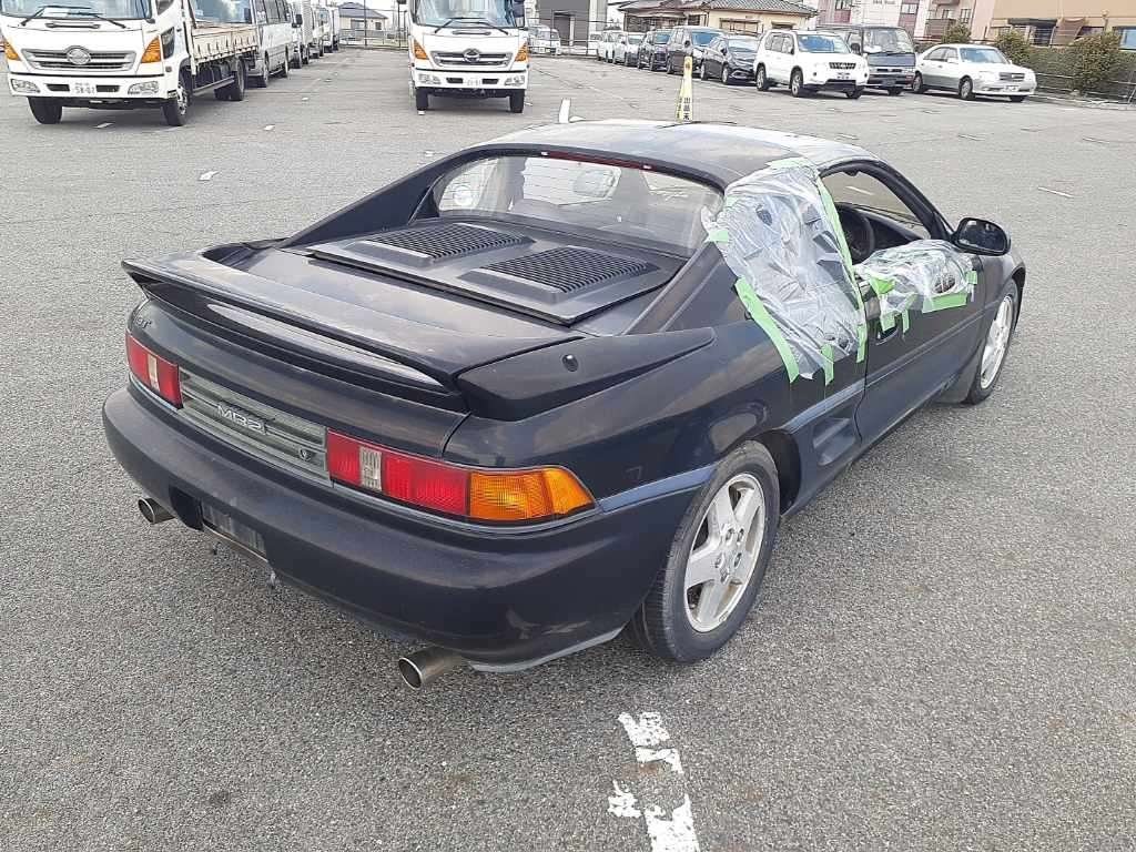 TOYOTA MR2
