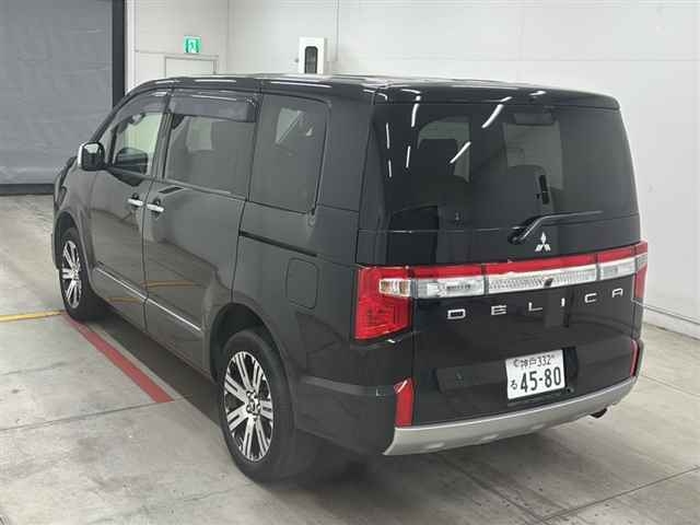 MITSUBISHI DELICA D:5