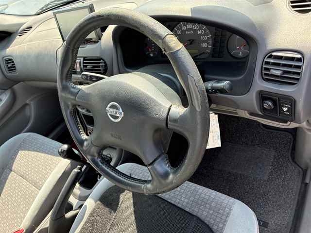 NISSAN SUNNY
