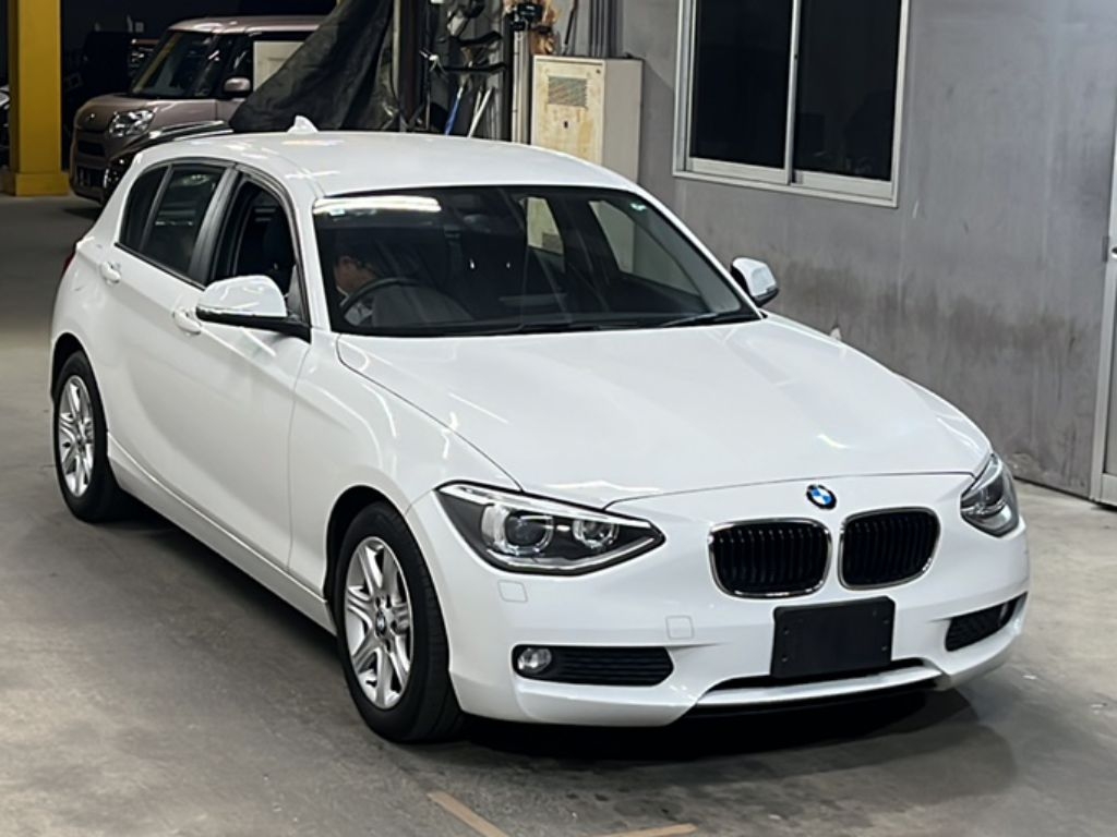 BMW 1-SERIES