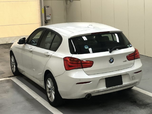 BMW 1-SERIES