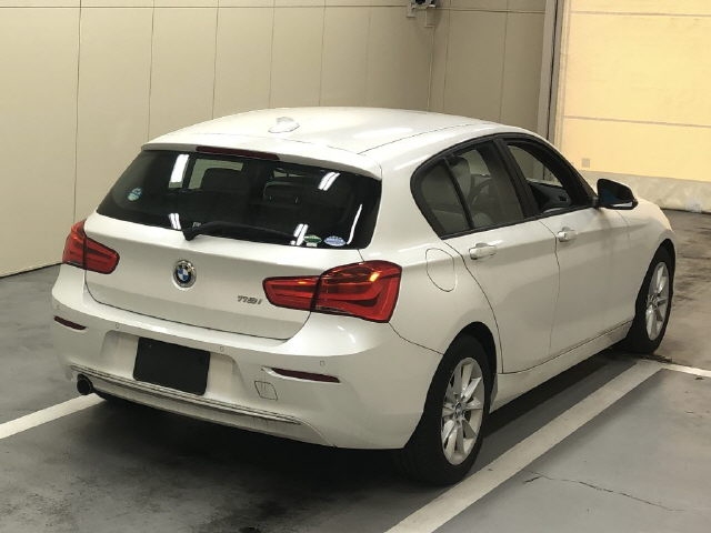 BMW 1-SERIES