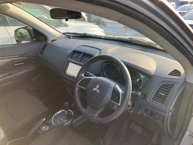 MITSUBISHI RVR