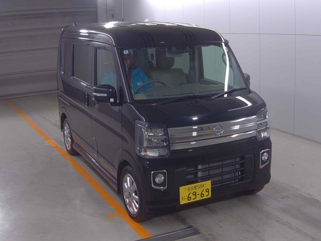 NISSAN NV100 CLIPPER