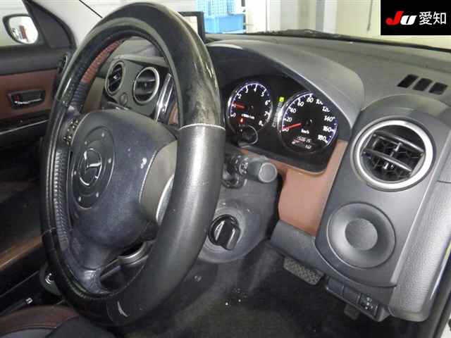 MAZDA VERISA