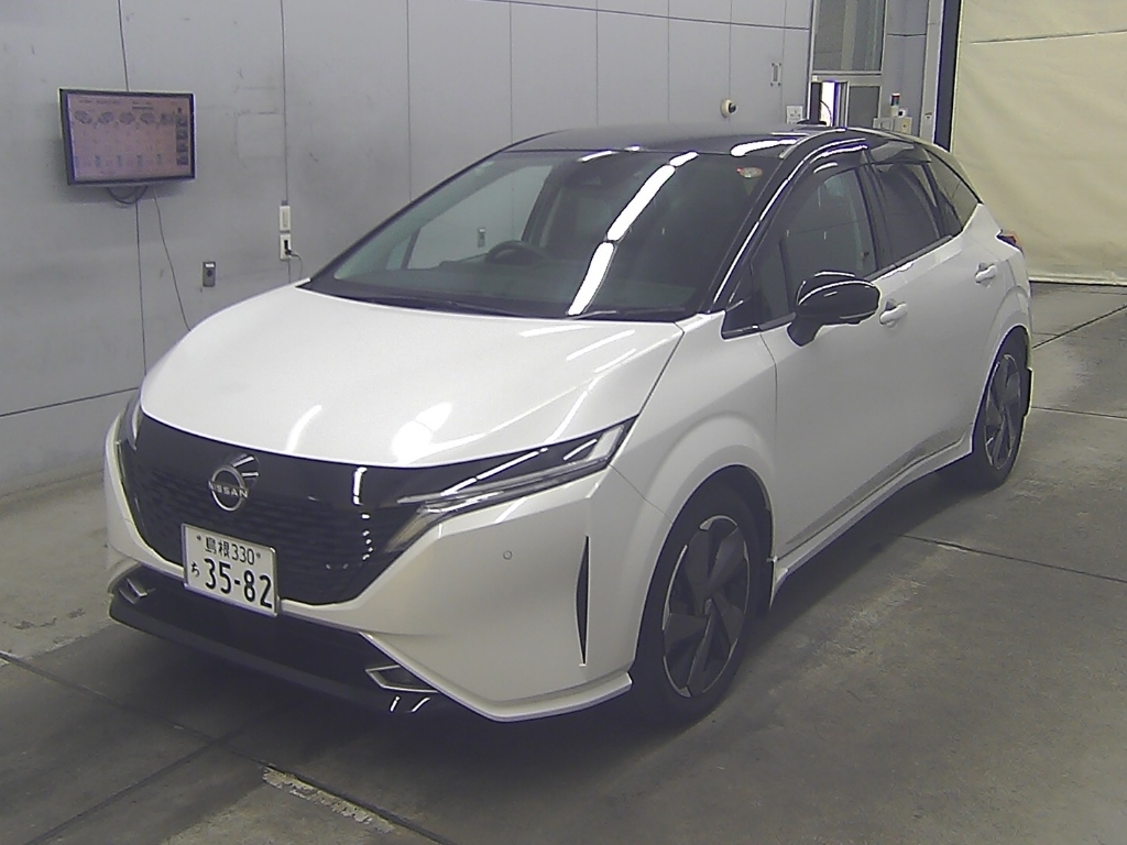 NISSAN AURA