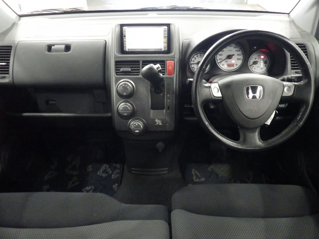 HONDA MOBILIO SPIKE