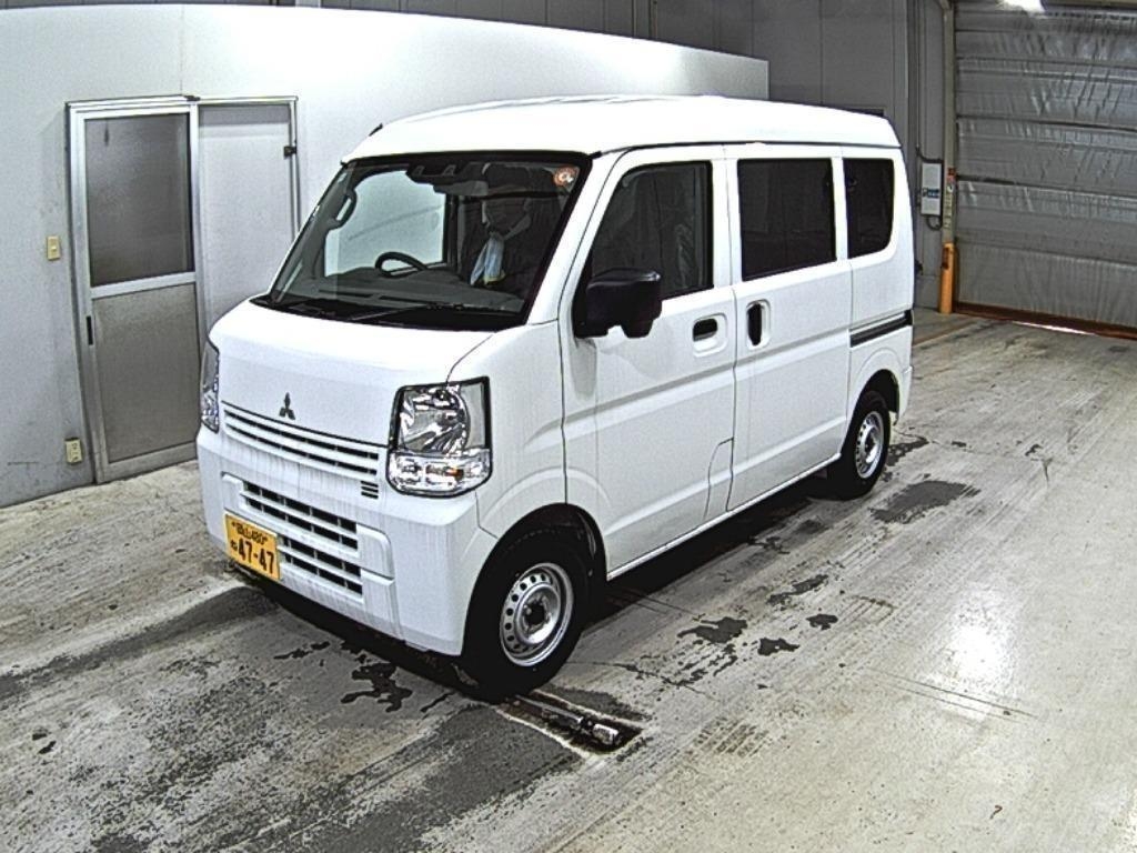 MITSUBISHI MINICAB