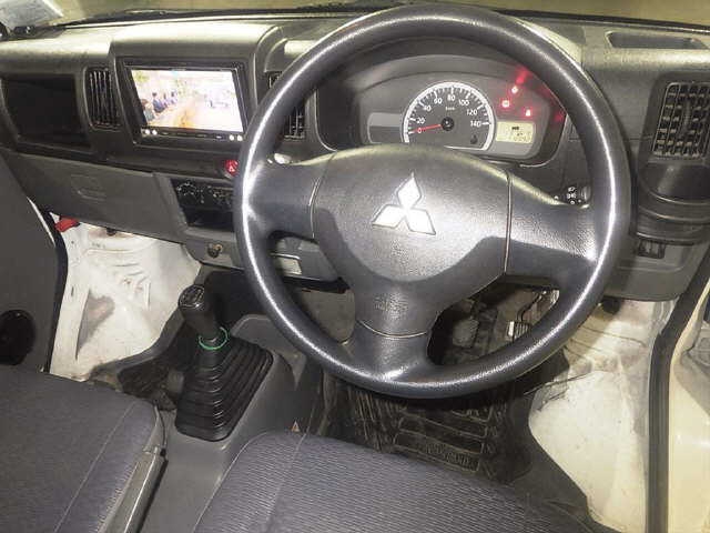 MITSUBISHI MINICAB