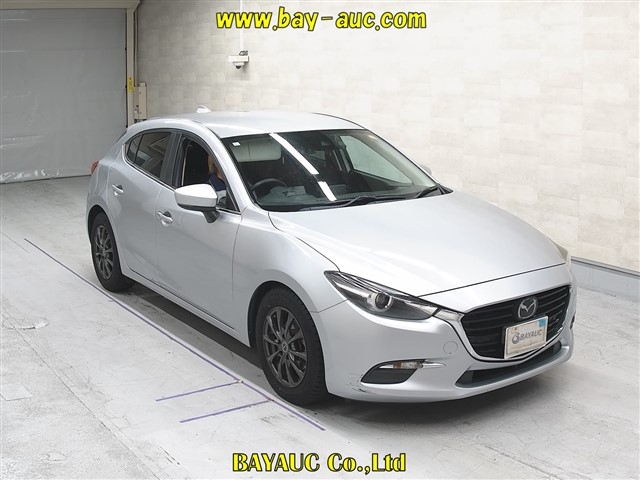 MAZDA AXELA