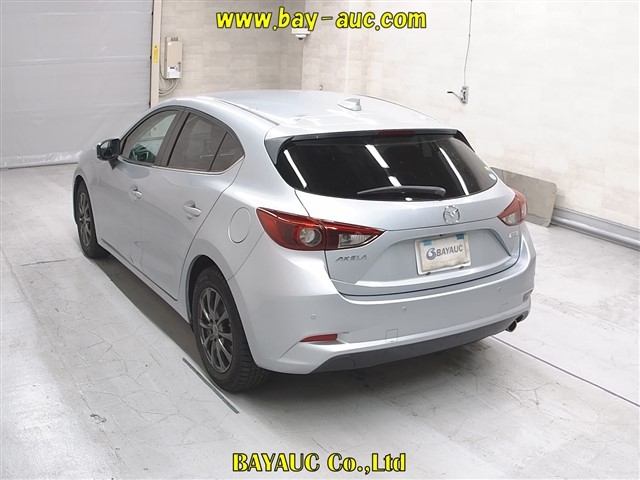 MAZDA AXELA