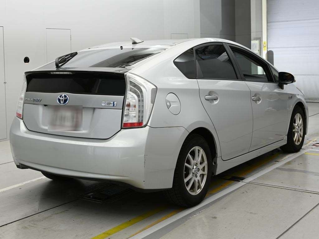 TOYOTA PRIUS PHV