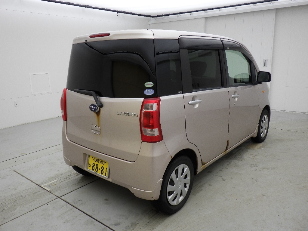 SUBARU LUCRA