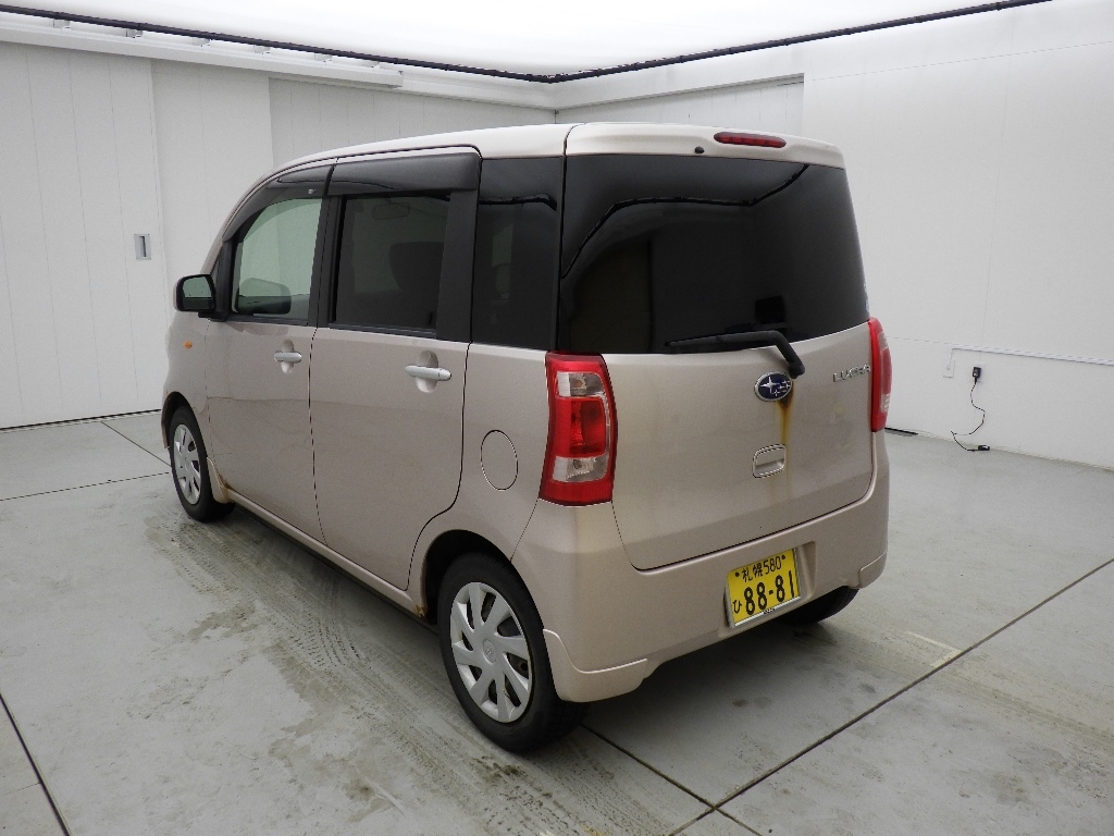 SUBARU LUCRA