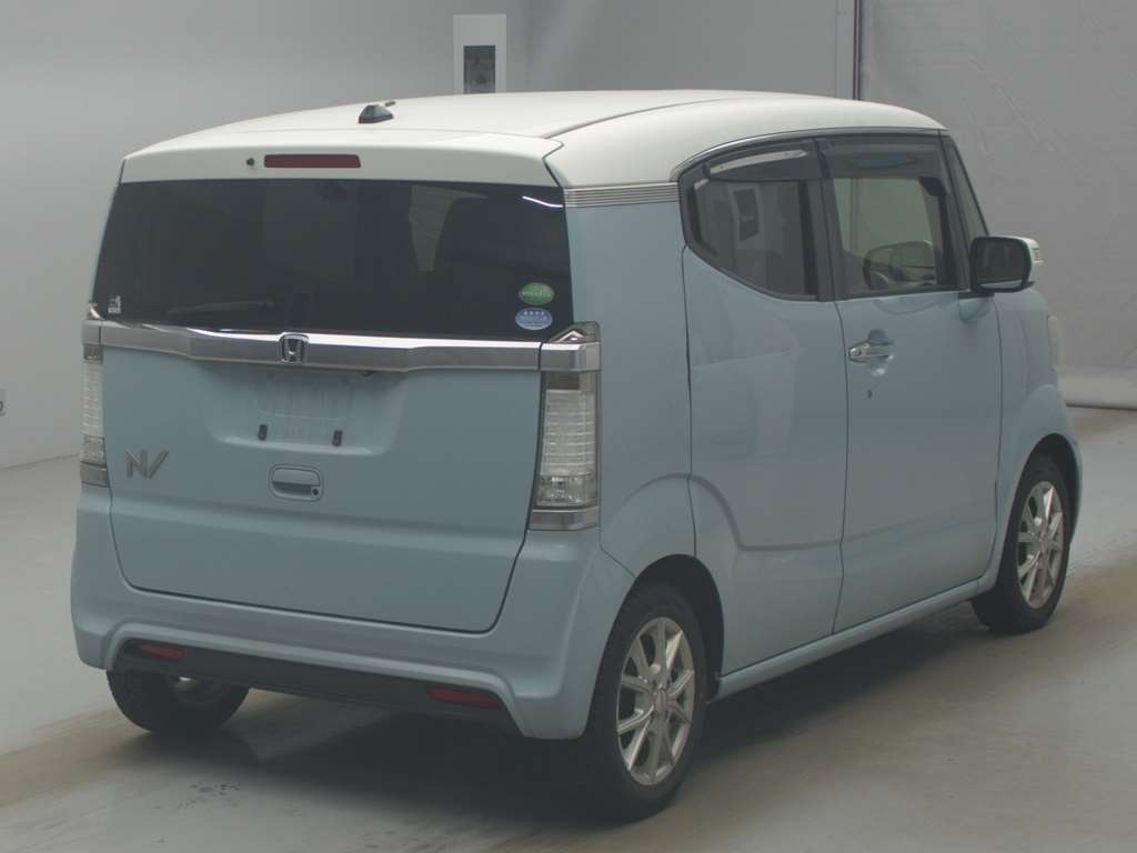 HONDA N-BOX SLASH