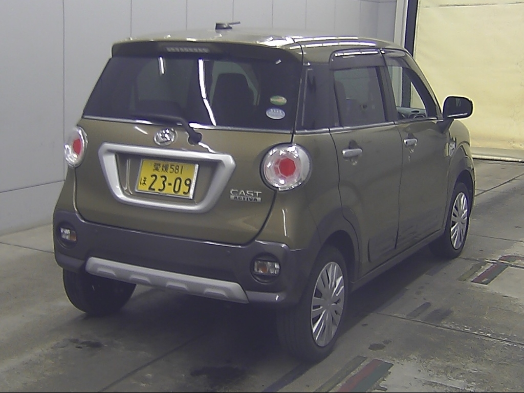 DAIHATSU CAST