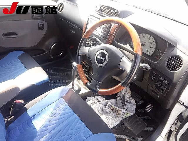 DAIHATSU MIRA AVY