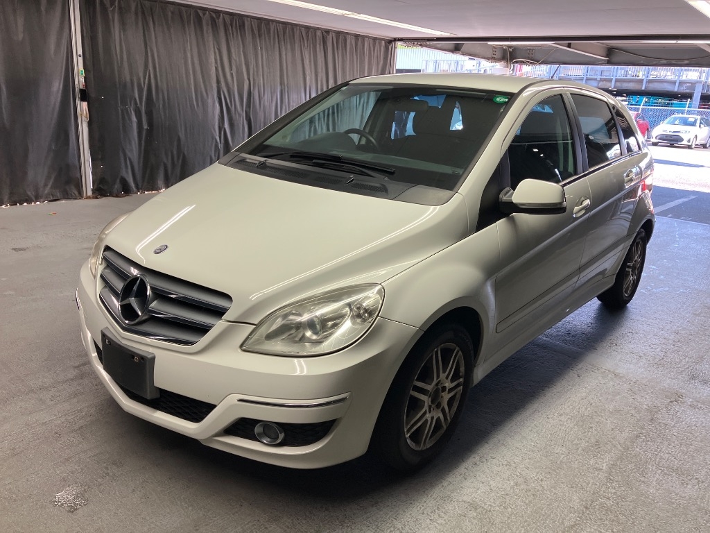 MERCEDES-BENZ B-CLASS