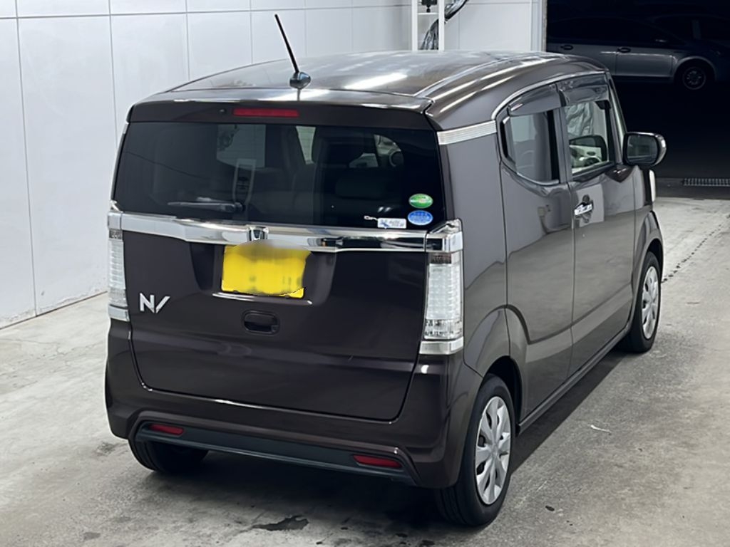 HONDA N-BOX SLASH