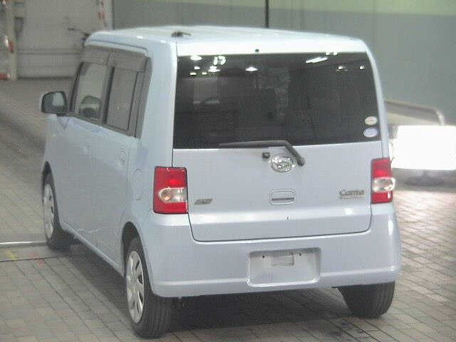 DAIHATSU MOVE CONTE