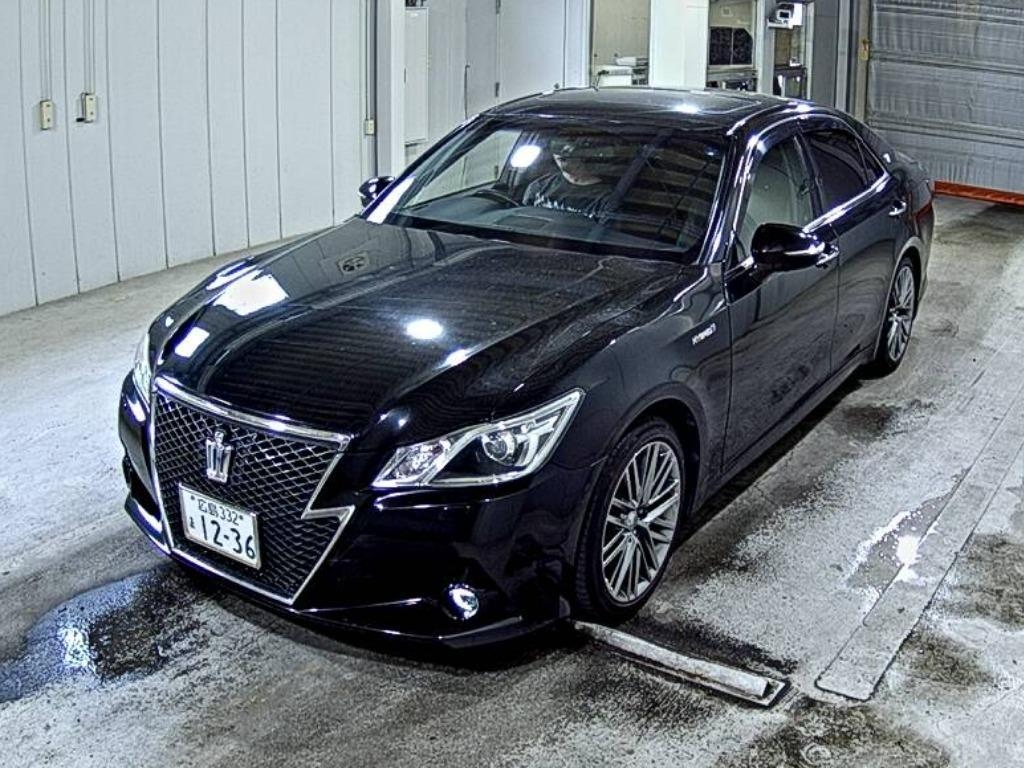 TOYOTA CROWN