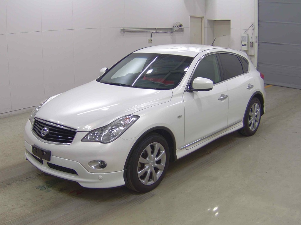 NISSAN SKYLINE CROSSOVER