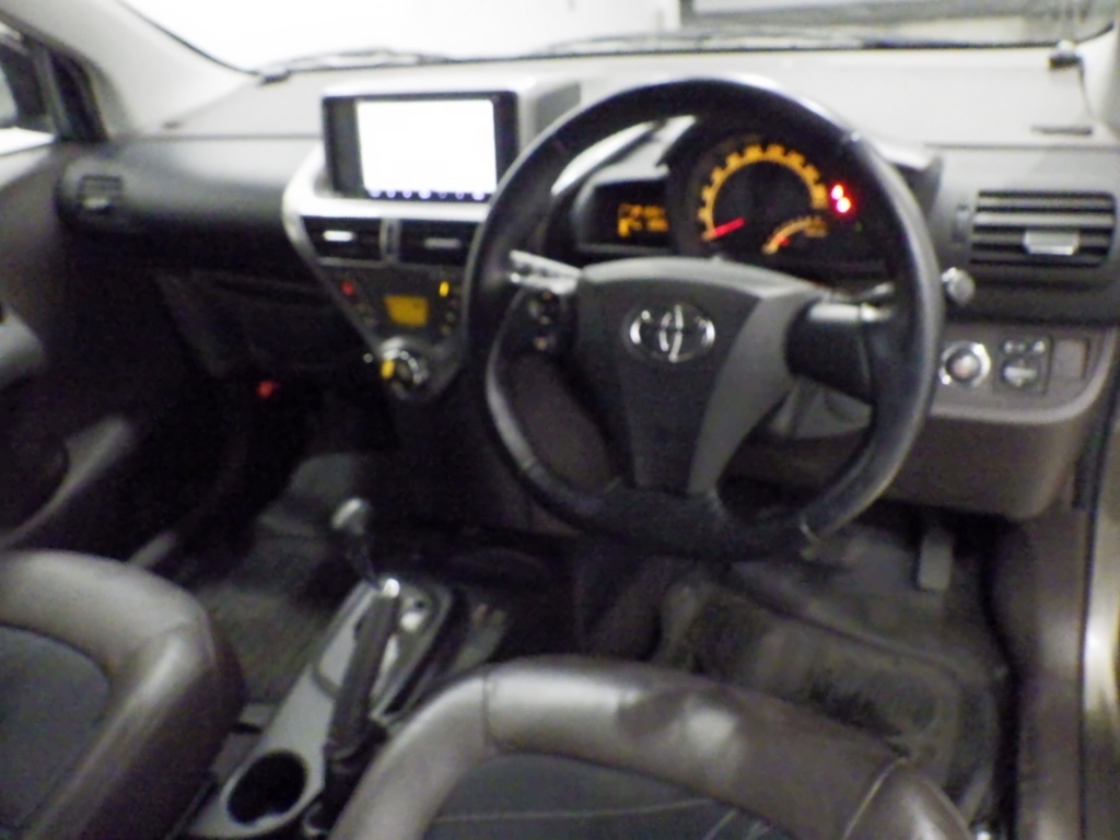 TOYOTA IQ
