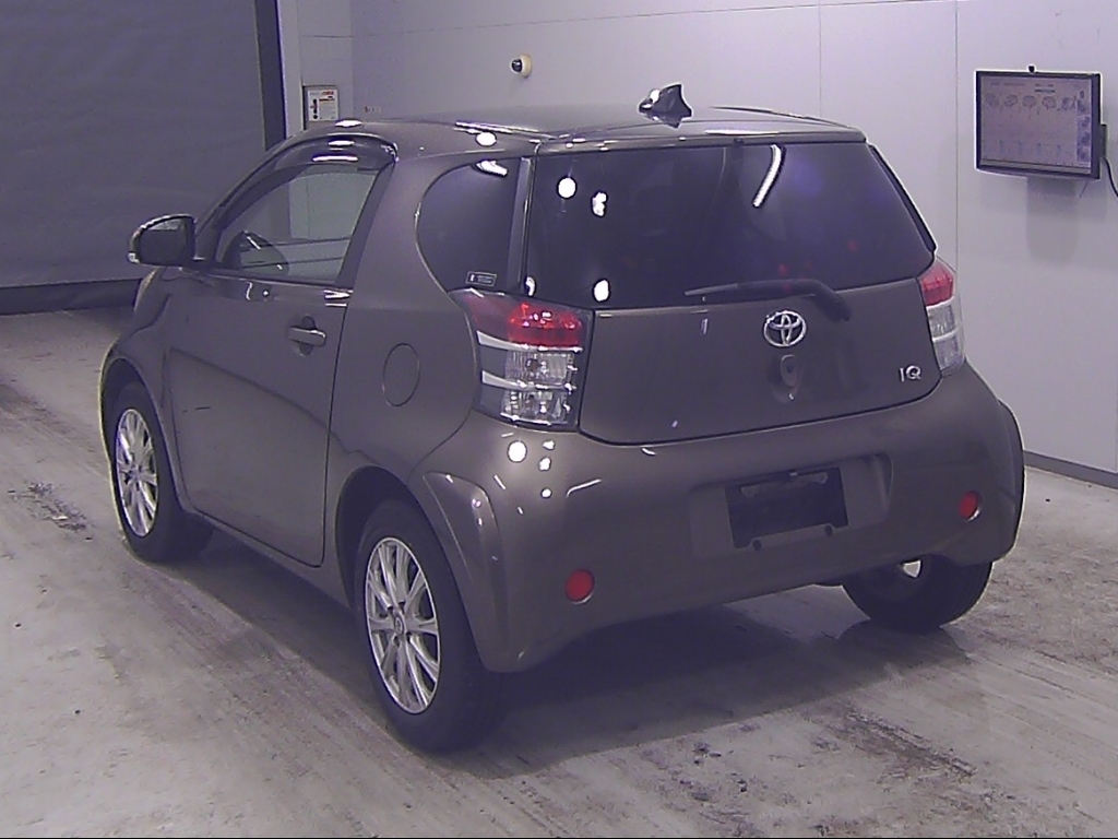 TOYOTA IQ