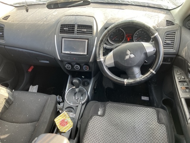 MITSUBISHI RVR