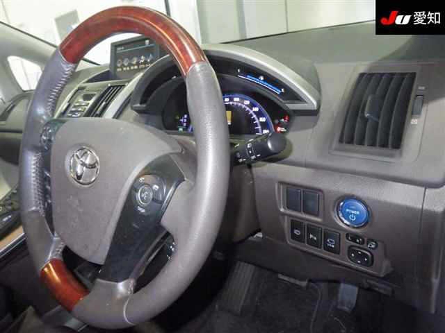 TOYOTA SAI
