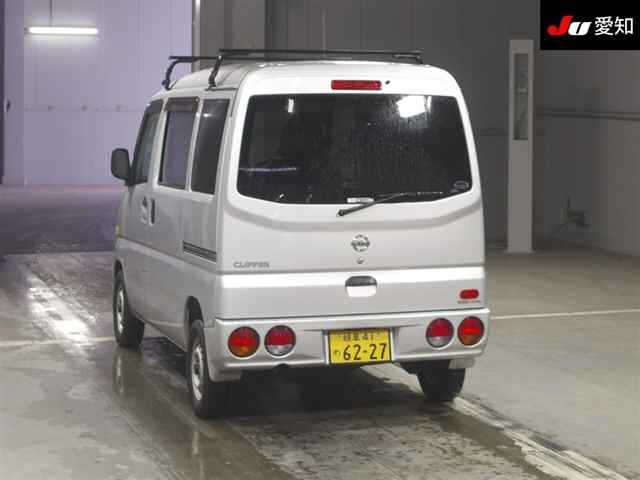 NISSAN CLIPPER