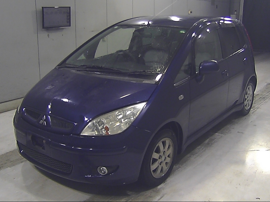 MITSUBISHI COLT