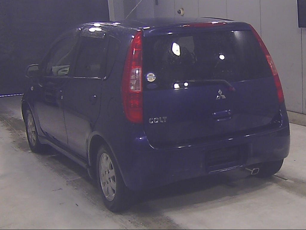 MITSUBISHI COLT