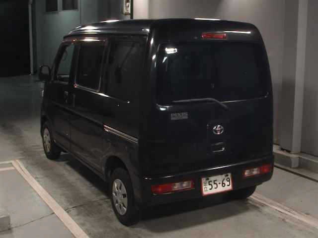 TOYOTA PIXIS VAN