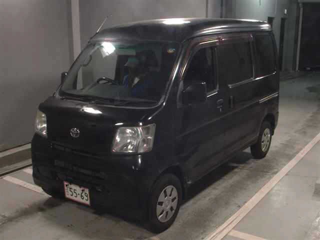 TOYOTA PIXIS VAN