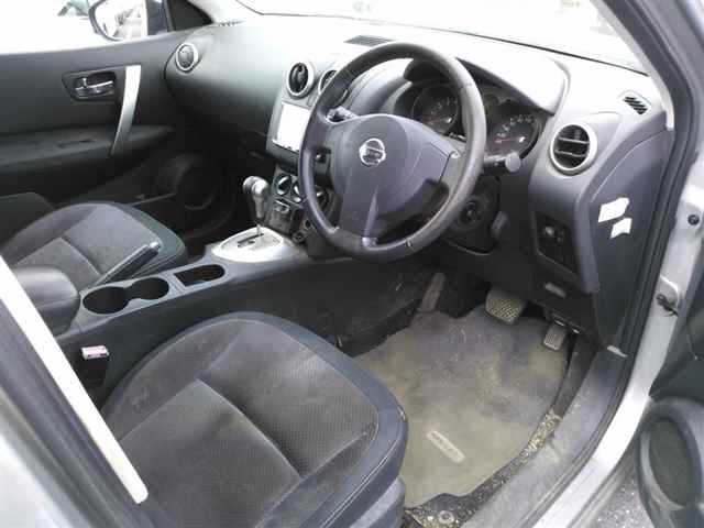NISSAN DUALIS