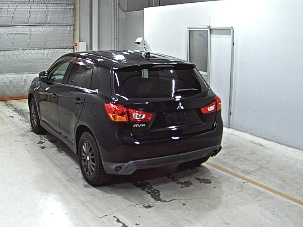 MITSUBISHI RVR