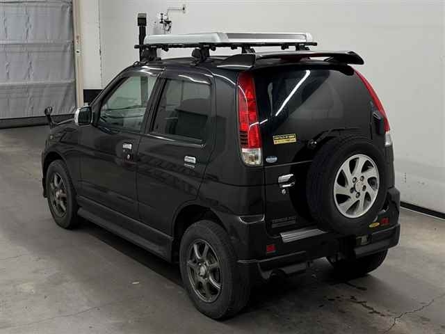 DAIHATSU TERIOS KID