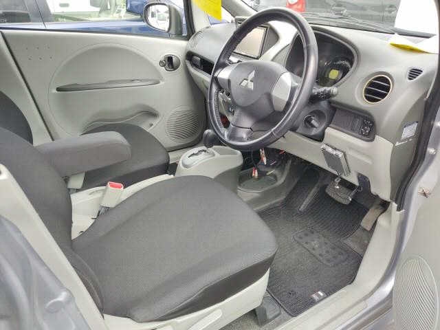 MITSUBISHI I