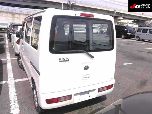 TOYOTA PIXIS VAN
