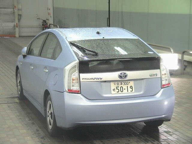 TOYOTA PRIUS