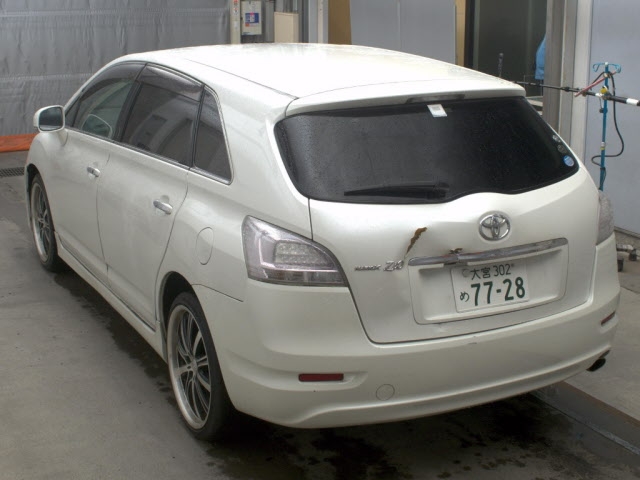 TOYOTA MARK X ZIO