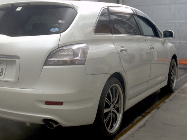TOYOTA MARK X ZIO