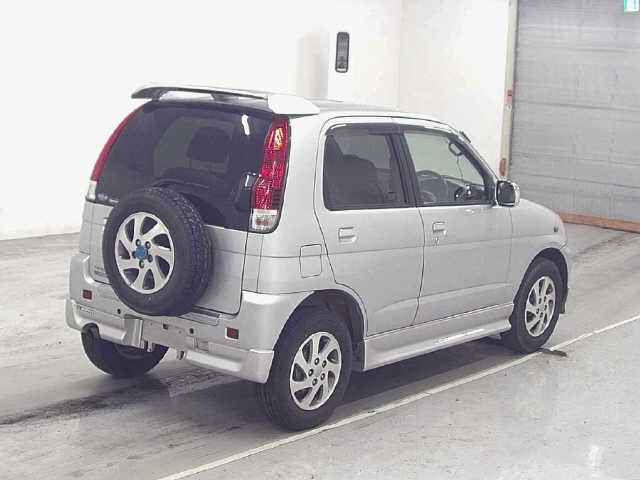 DAIHATSU TERIOS KID