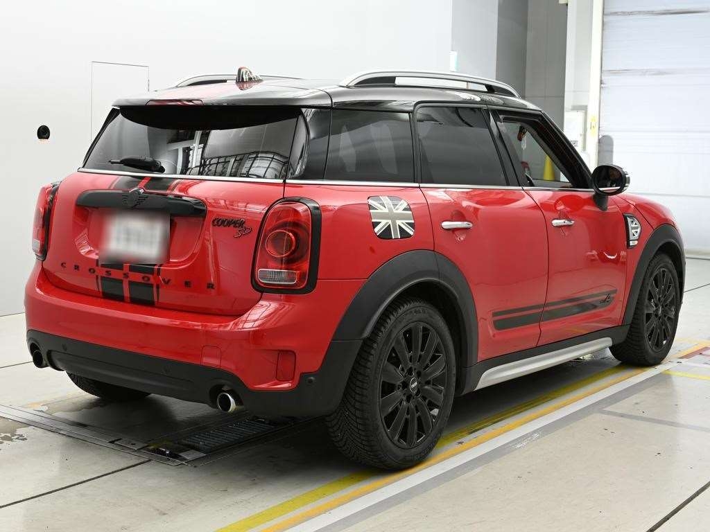 MINI CROSSOVER