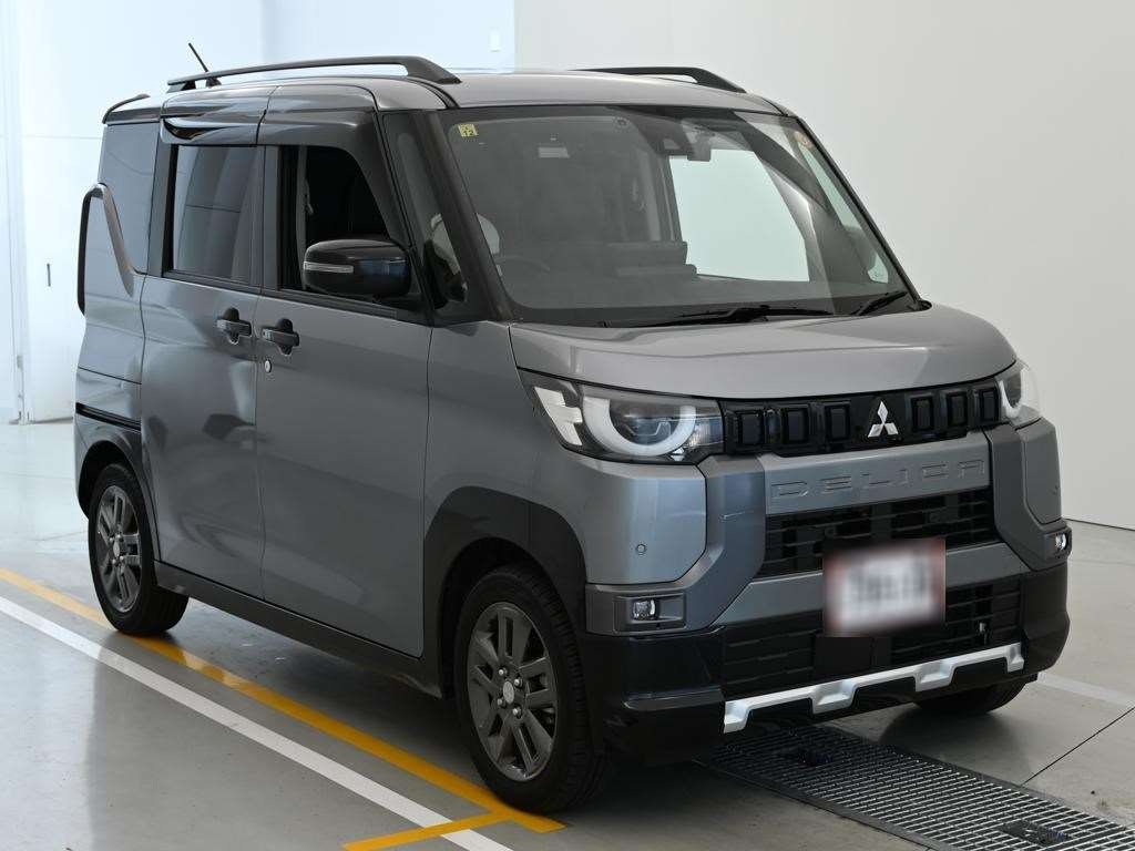 MITSUBISHI DELICA MINI