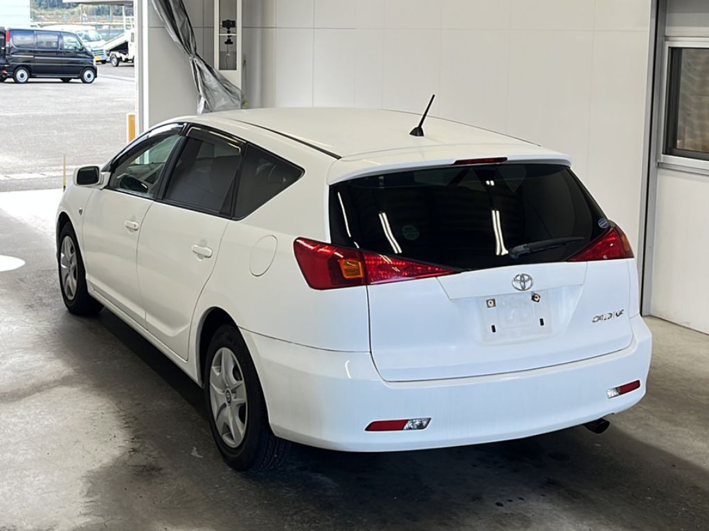 TOYOTA CALDINA